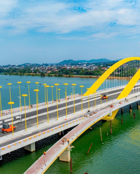 Cầu Nguyễn Hoàng