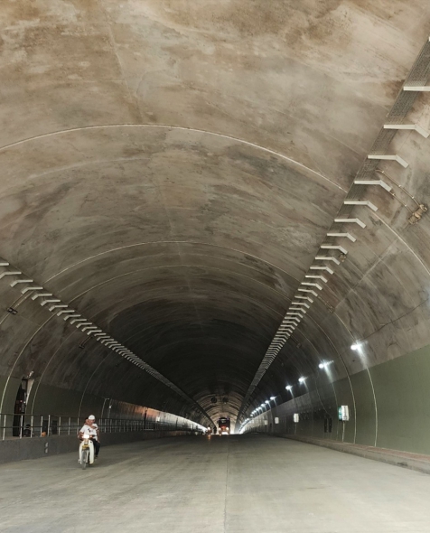 Hầm Trường Vinh, cao tốc Bắc Nam đoạn Nghi Sơn- Diễn Châu