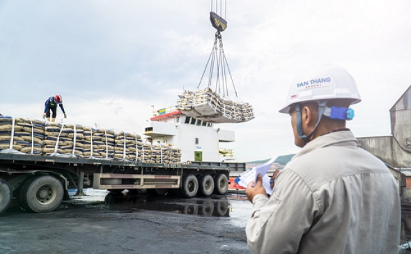 Giao hàng tận nơi – nhanh chóng đến công trình