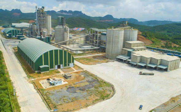 Định lượng & nghiền liệu sống